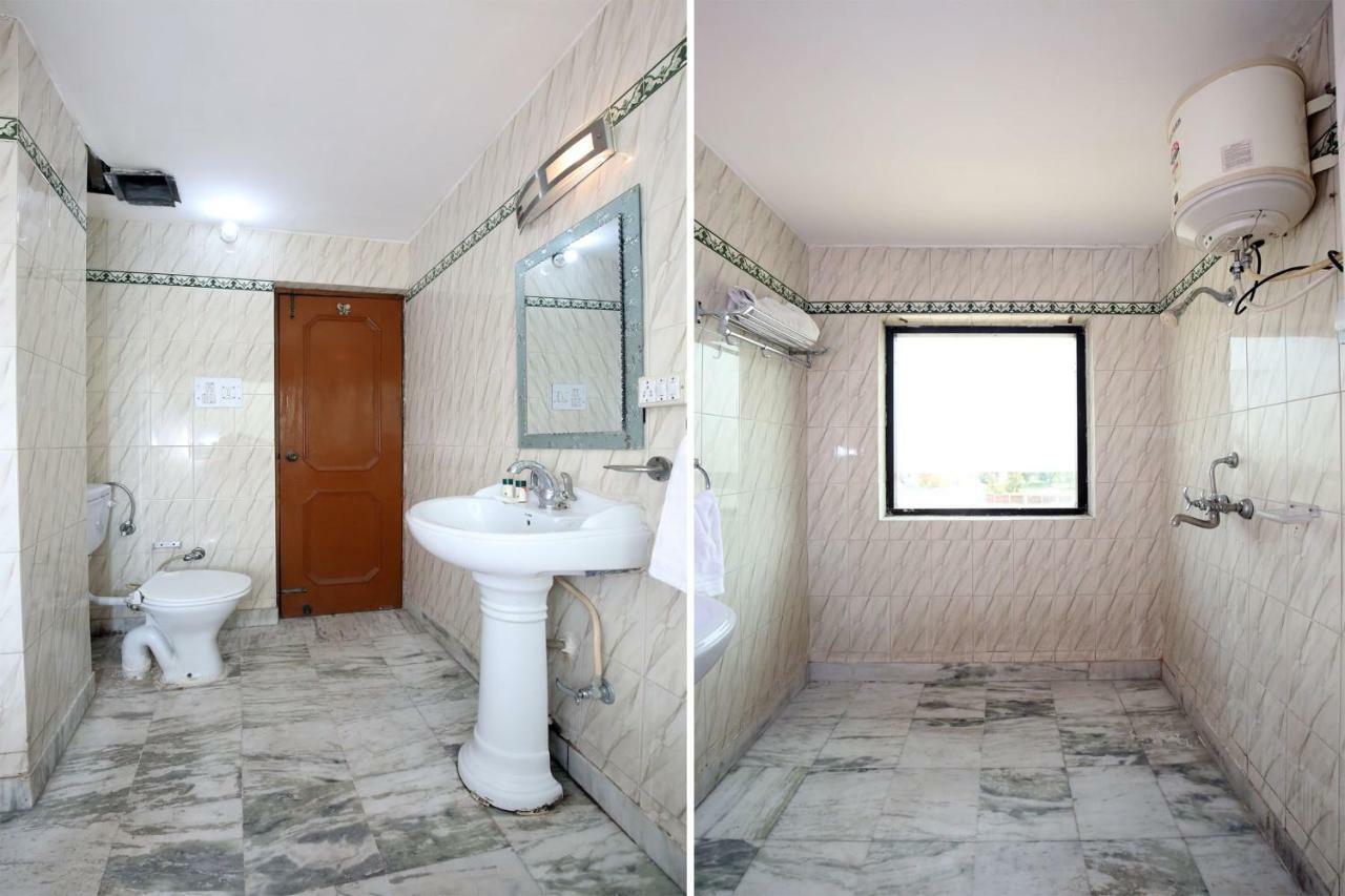 Capital O 10990 Hotel Gobind Regency Zirakpur ภายนอก รูปภาพ